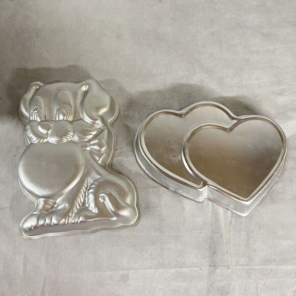 Lot Of 2 Vintage Wilton Dog Aluminum Cake Pan 1987 & Double Heart Cake Pan 1979 - Picture 10 of 12
